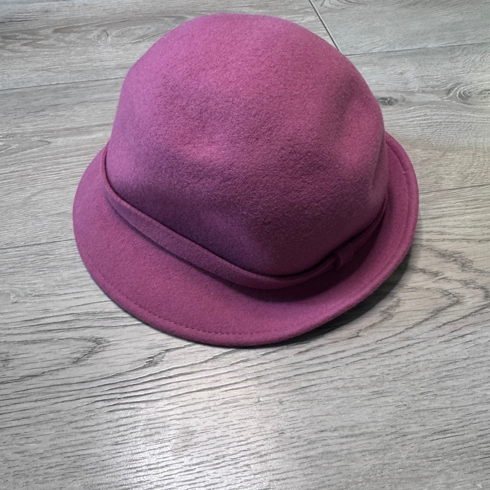 Jean-Charles Brosseau Vintage‎ Magenta Pink Wool Felt Cloche Hat Paris France